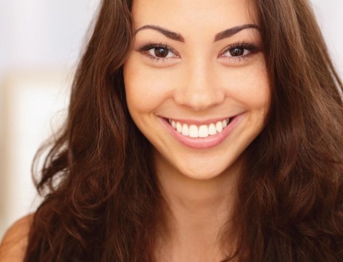 Parodontoza se lahko skriva za lepim nasmehom